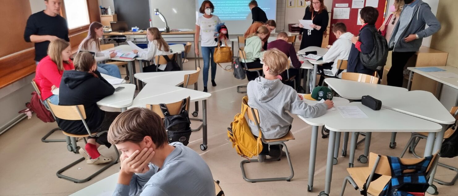 A lezione nella scuola elementare Hiidenkiven